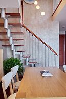 Summer Flower Apartment