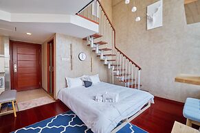 Summer Flower Apartment