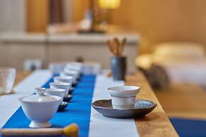 Summer Flower Apartment