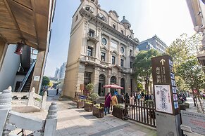 Summer Flower Apartment