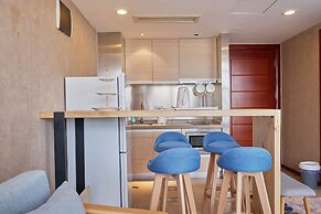 Summer Flower Apartment