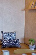 Summer Flower Apartment