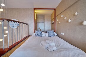 Summer Flower Apartment