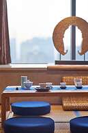 Summer Flower Apartment