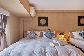 Summer Flower Apartment