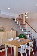 Summer Flower Apartment