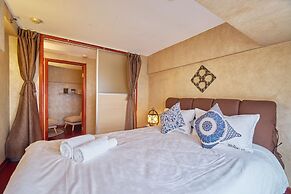 Summer Flower Apartment