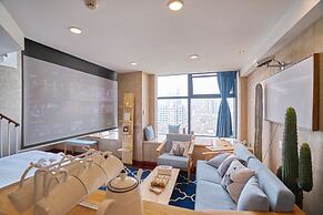 Summer Flower Apartment