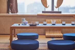 Summer Flower Apartment