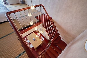 Summer Flower Apartment