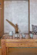 Summer Flower Apartment