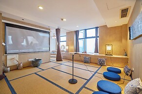 Summer Flower Apartment