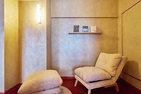 Summer Flower Apartment