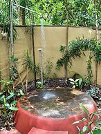 Khaama Kethna Wellbeing Retreat Centre