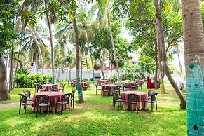 Shelter Beach Resort