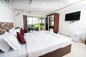 Shelter Beach Resort