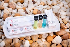 Shelter Beach Resort