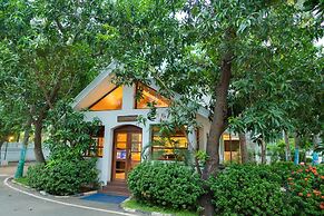 Shelter Beach Resort