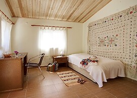 Likya Misafir ve Seminer Evi