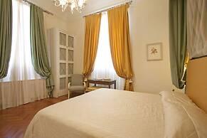 Serristori Palace Residence