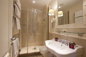 Serristori Palace Residence