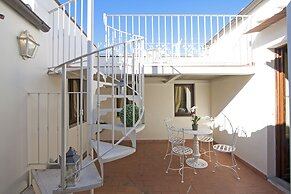 Serristori Palace Residence