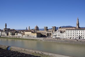 Serristori Palace Residence