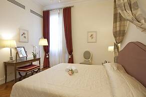 Serristori Palace Residence