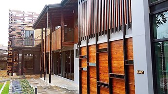 Baan Mai Kradan Hostel Chiang Rai