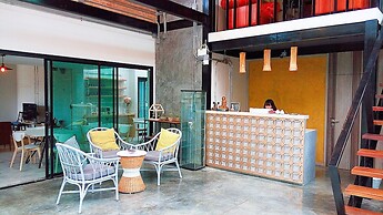 Baan Mai Kradan Hostel Chiang Rai