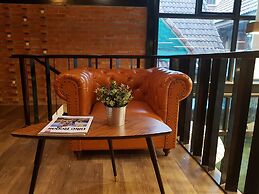 Baan Mai Kradan Hostel Chiang Rai