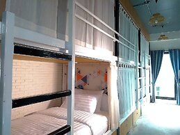 Baan Mai Kradan Hostel Chiang Rai