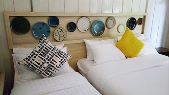 Baan Mai Kradan Hostel Chiang Rai