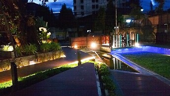 Baan Mai Kradan Hostel Chiang Rai