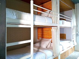 Baan Mai Kradan Hostel Chiang Rai