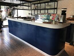 Natee The Riverfront Hotel Kanchanaburi