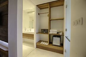 Natee The Riverfront Hotel Kanchanaburi