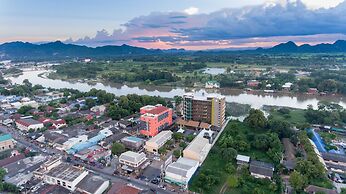 Natee The Riverfront Hotel Kanchanaburi