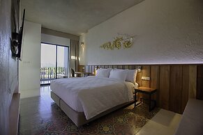 Natee The Riverfront Hotel Kanchanaburi