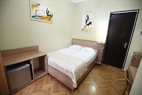 Silver Hotel