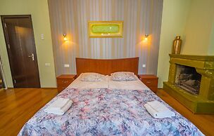 Silver Hotel