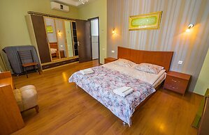 Silver Hotel