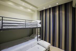 Rhodes Central Suite