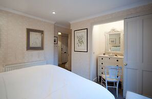 The London Agent Pimlico King Bed