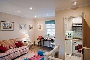 The London Agent Pimlico King Bed