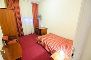 7 Days Hotel Kiev