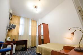 7 Days Hotel Kiev