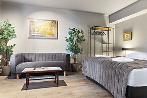 Astro Apartments