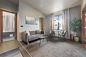 Astro Apartments