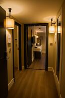 Sparkle Hotel